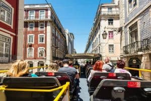 ônibus turístico em Lisboa